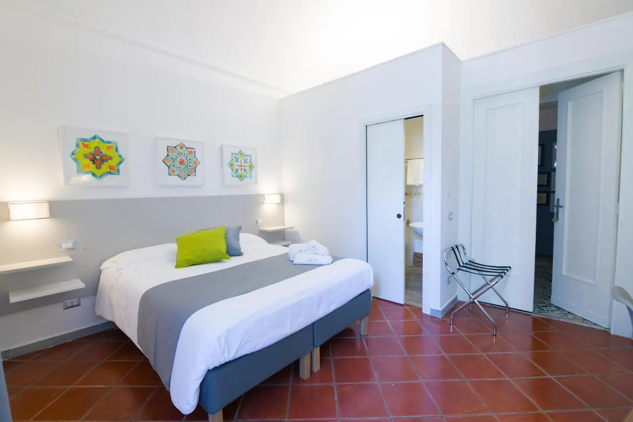 Residenza Normanna Bed & Breakfast Palermo 2*,