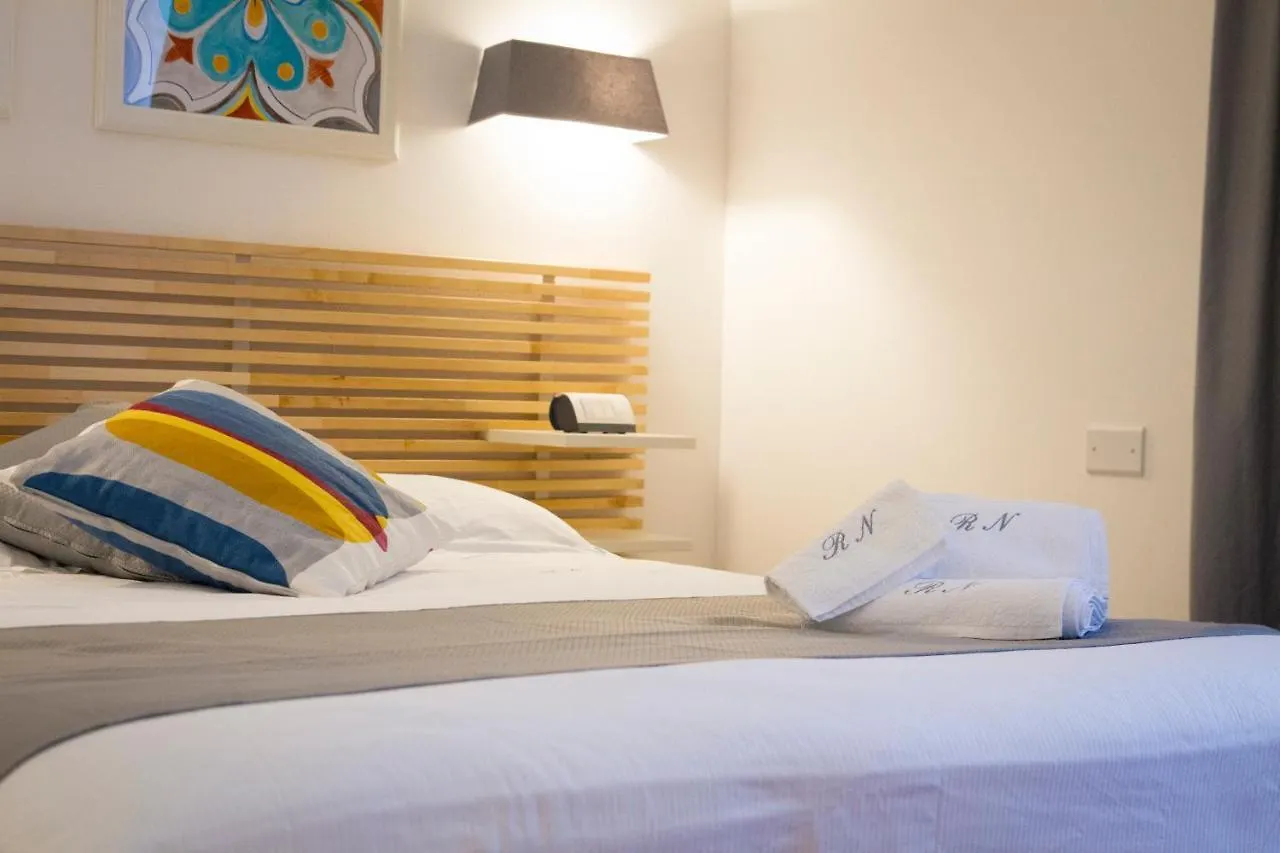 Residenza Normanna Bed & Breakfast Palermo 2*,